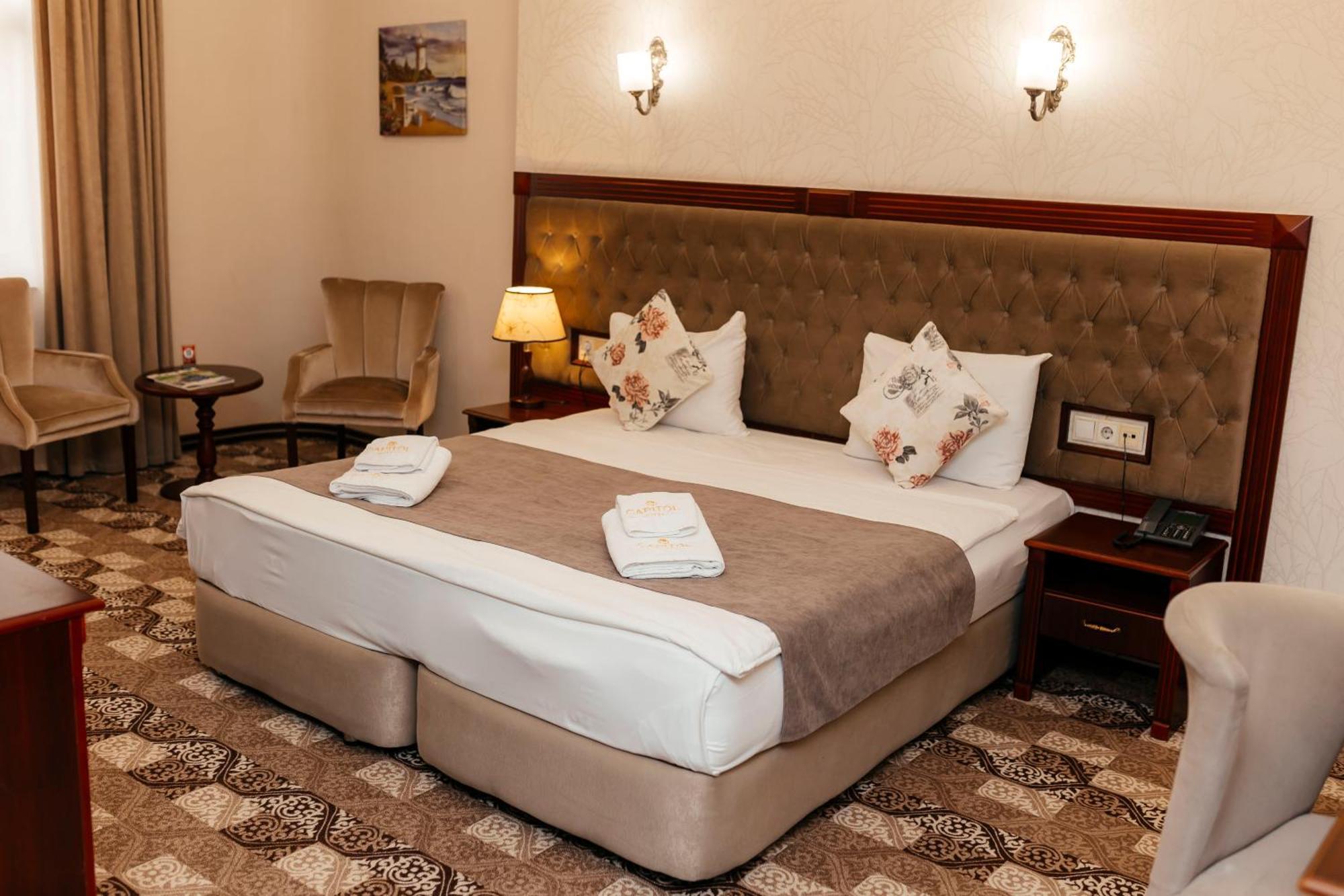 Capitol Hotel Баку Екстер'єр фото